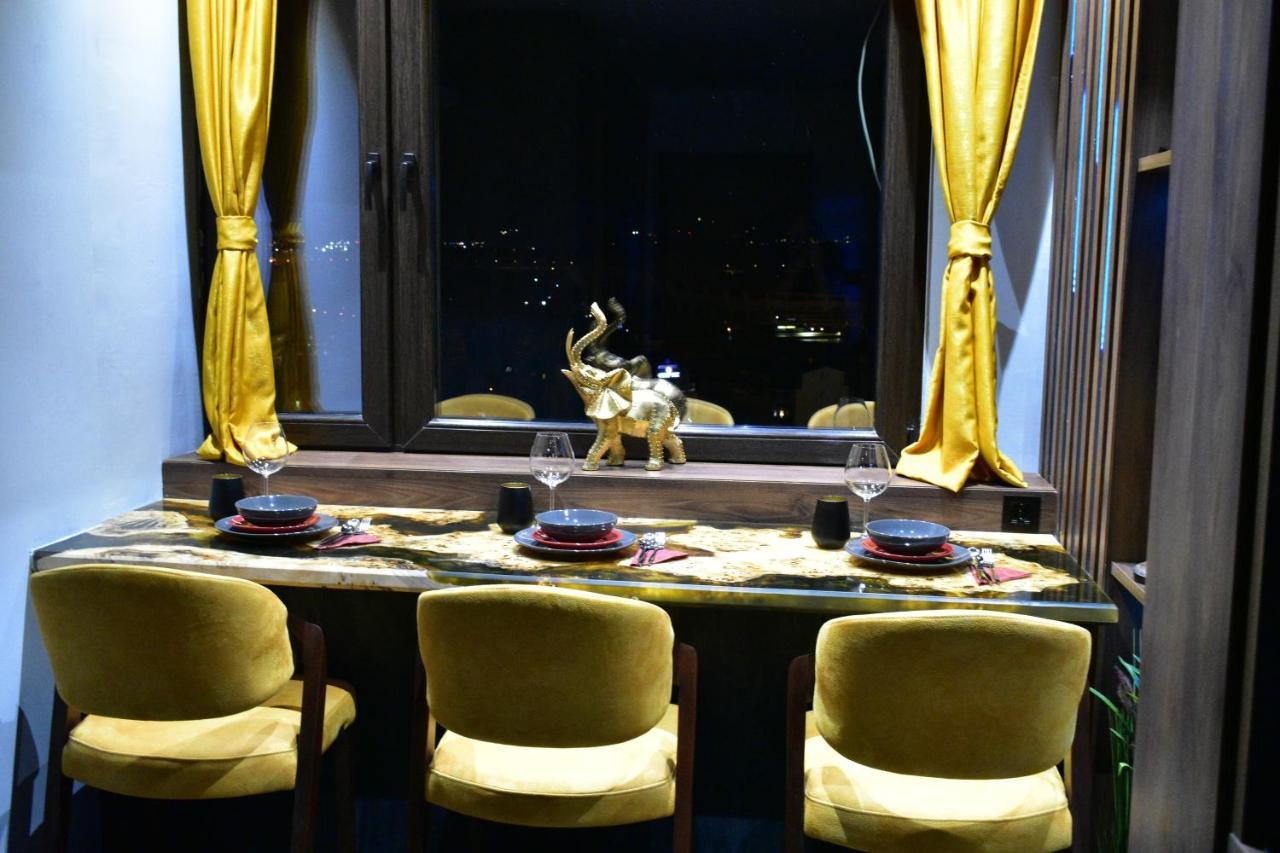 Smart Luxury Penthouse Suites - Private Sauna, Hot-Tub, Home Cinema At The Best Location In Skopje Exterior photo